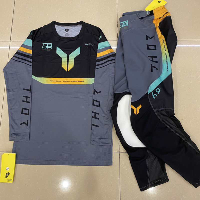 Zestaw motocyklowy 2026 Launch – Riding Gear recenzja i cena